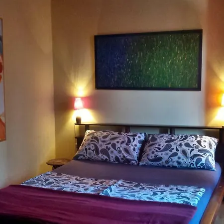 Guest house Casa Lin & Casa Blanca 2*
