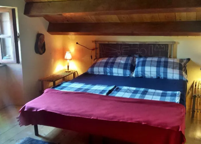 Casa Lin & Casa Blanca 2* Nerezine