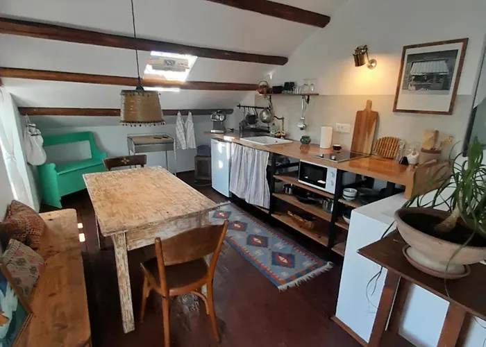 Konukevi Casa Lin & Casa Blanca Nerezine