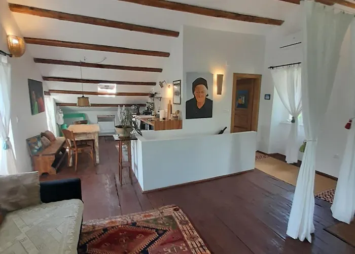 Konukevi Casa Lin & Casa Blanca Nerezine