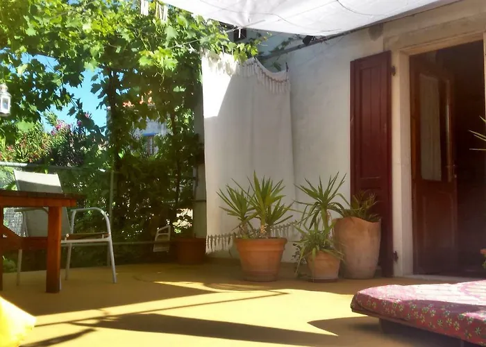 Casa Lin & Casa Blanca Konukevi Nerezine